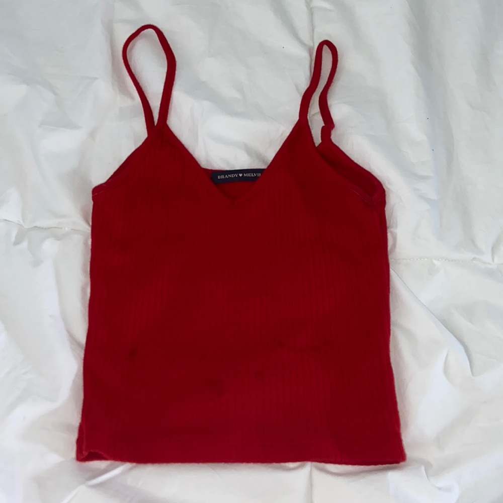 red cropped tank top